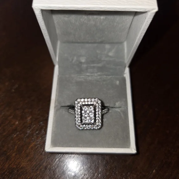 Silver Ring - Picture 2 of 2